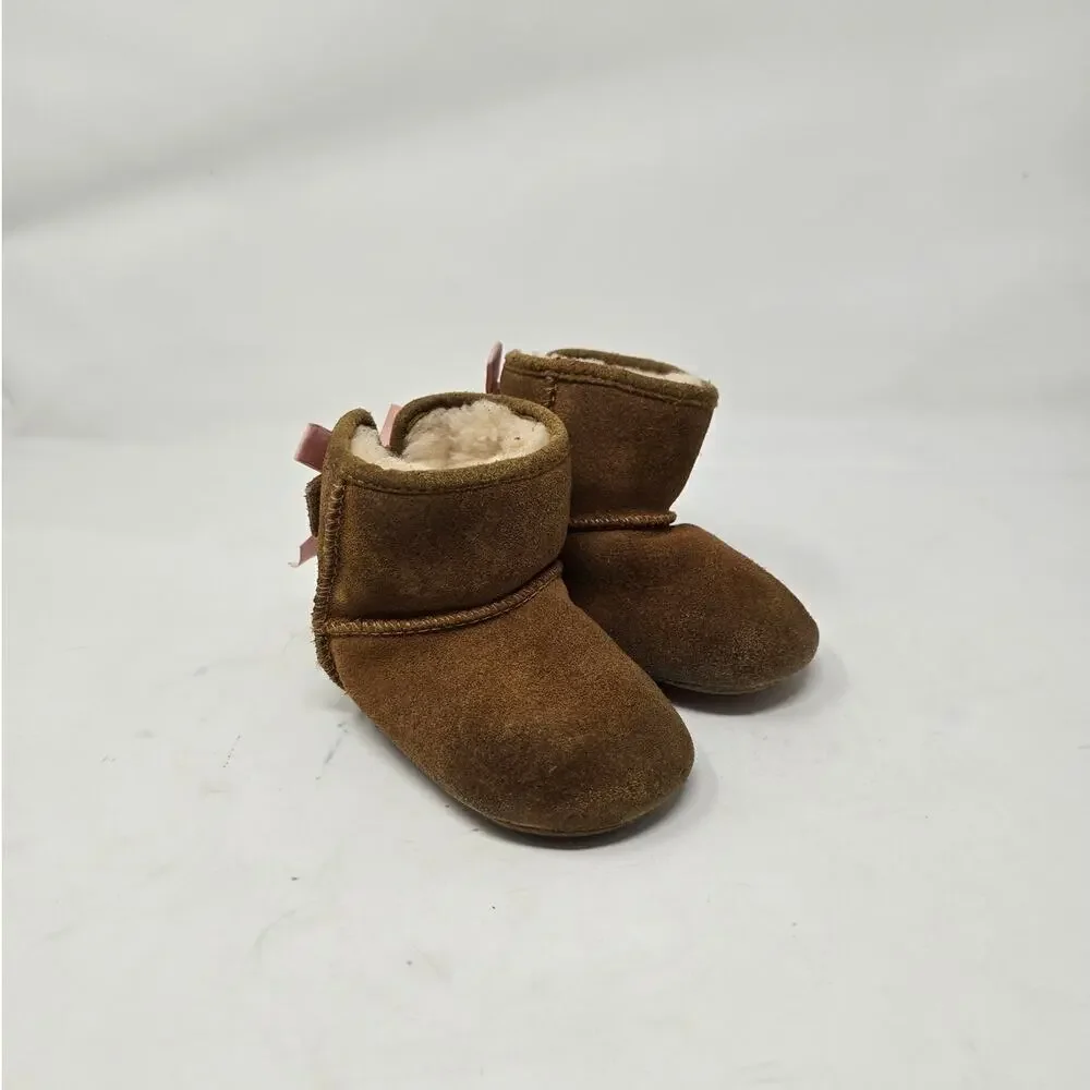 UGG Baby Girls Jesse Bow II Suede Booties Shearling Lined Cozy Brown Size 4/5